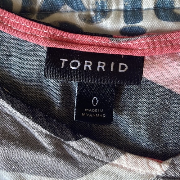Torrid skirts, tanks, dresses. - Picture 6 of 13